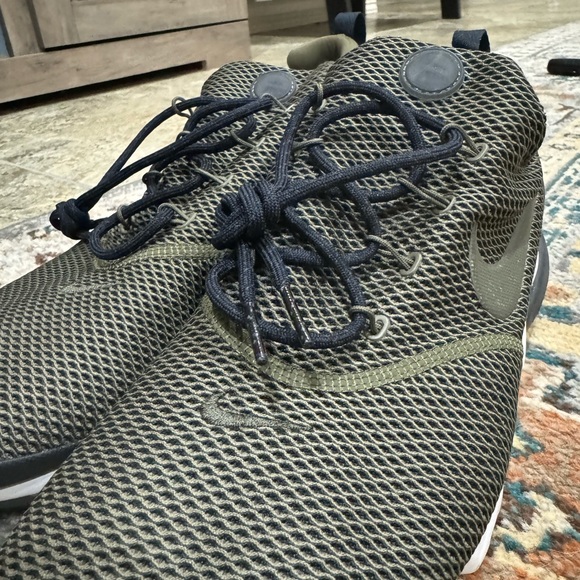 Green Nike Sneakers - Picture 1 of 5